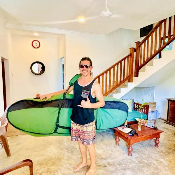 Coastal Cloud Backpackers, hotel in Unawatuna