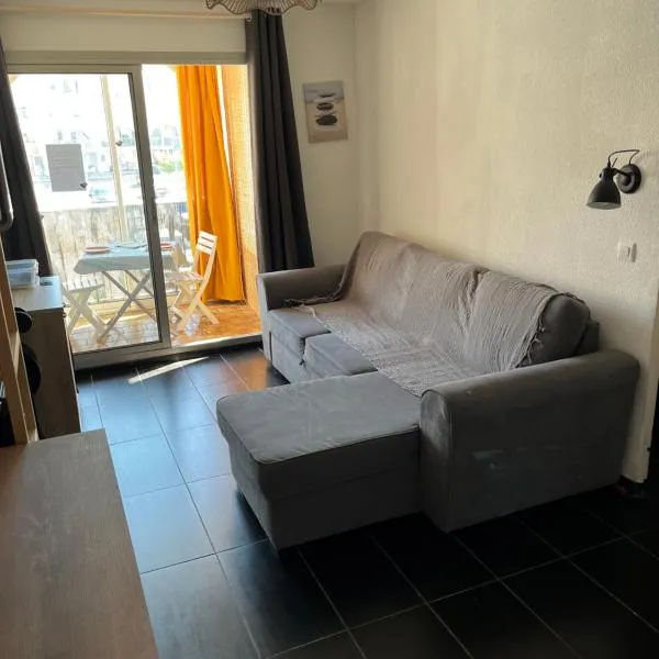 Marina et plage à vos pieds, hotel em Sète