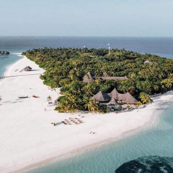 Coco Palm Dhuni Kolhu - 20 percent off roundtrip Seaplane for stays from 1 May to 30 September 2025, hotel in Thulhaadhoo