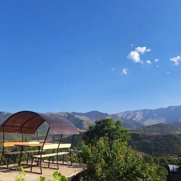 Elmira B&B, khách sạn ở Tatʼev