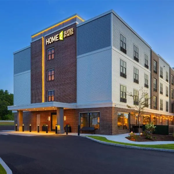 Home2 Suites By Hilton Kittery, hotel en Kittery