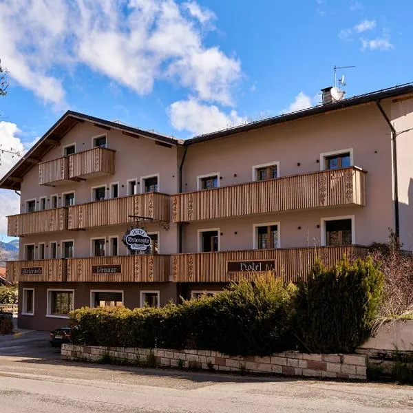 Hotel Ristorante Pennar, khách sạn ở Asiago
