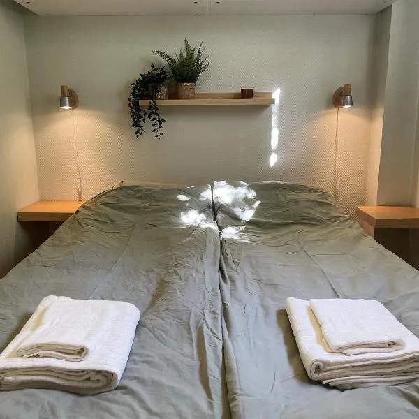 Apartment in charming Änggården, hotel en Gotemburgo