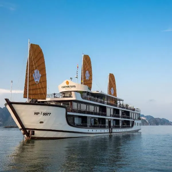 Genesis Luxury Regal Cruise by Premier Group, hotel in Ha Long