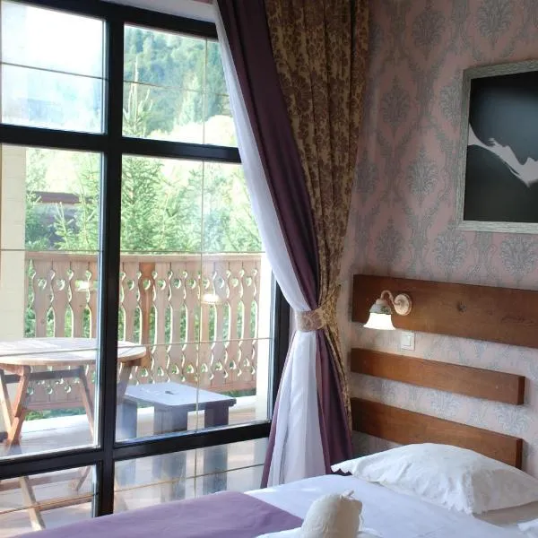 Chalet Zolota Pidkova & River, hotel u gradu Slavske