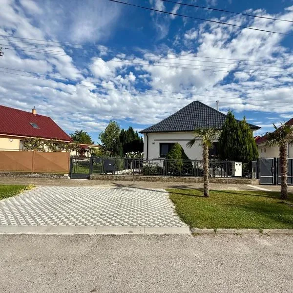 Kalinkovo a whole new house close to X Bionic 10min, hotel a Kalinkovo