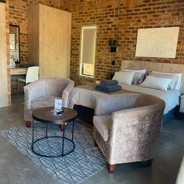 MK & R Guesthouse, hotel in Alberton