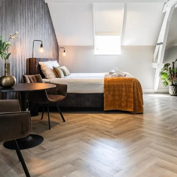 Hotelbed W Aircon At City Villa Tilburg Willem 1, hotel in Tilburg