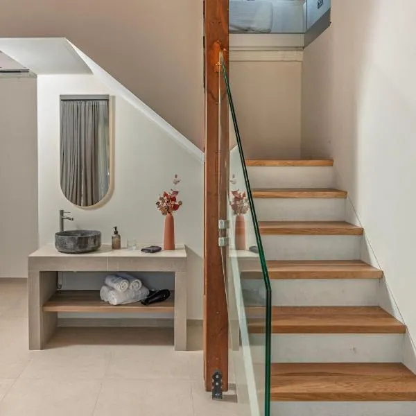 Lotus Serenity Suites, hotel in Amoudara Herakliou