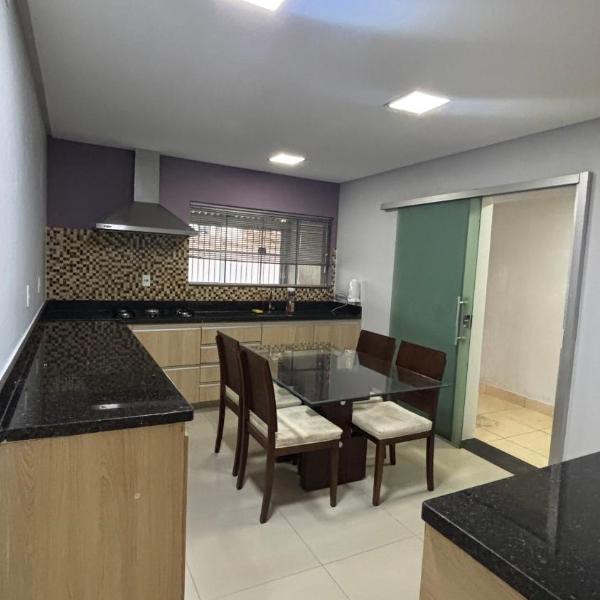 Casa Aconchegante e bem localizada, Ideal para Famílias e Grupos - Foto 4