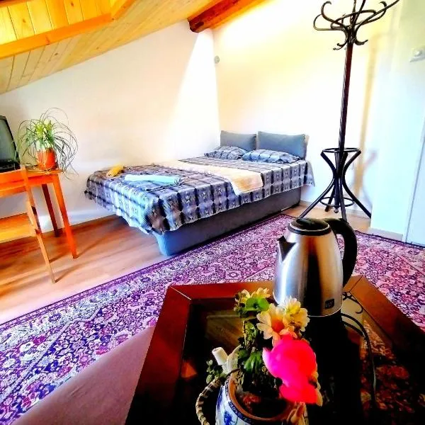 Small City Suits, hotel in Varna City