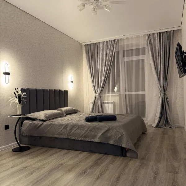 Уютная новая квартира в ЖК Береке 2 рядом с Kostanay Plaza، فندق في كوستاناي