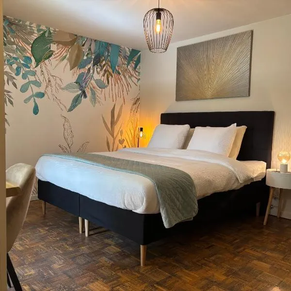 Charme logies Kampernoelie, ξενοδοχείο σε Hoeselt