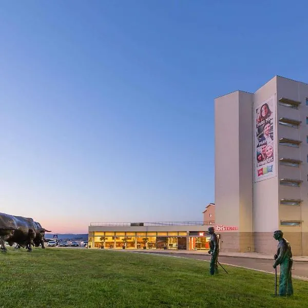 Hotel ibis Bragança, ξενοδοχείο σε Bragança