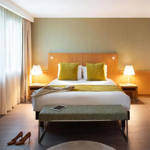 Hotel Mercure Porto Gaia, hotell i Vila Nova de Gaia