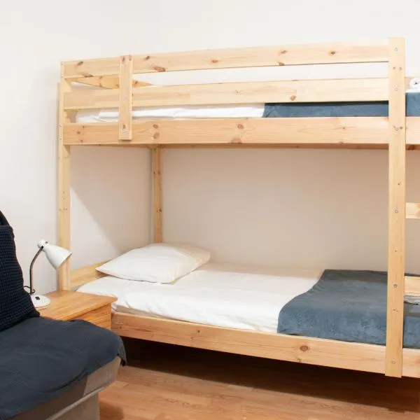 Srebrnjak Apartment - a Touch Faded, but Classic, hotel v Záhřebu