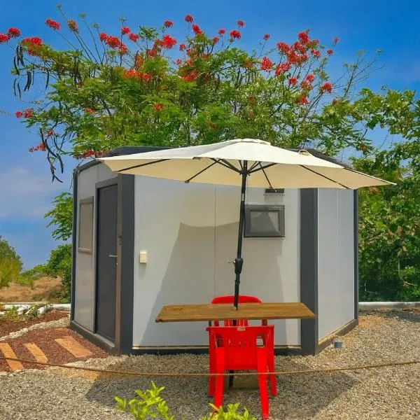 Casa Faro cerca de la playa, hotel in Barra de Navidad
