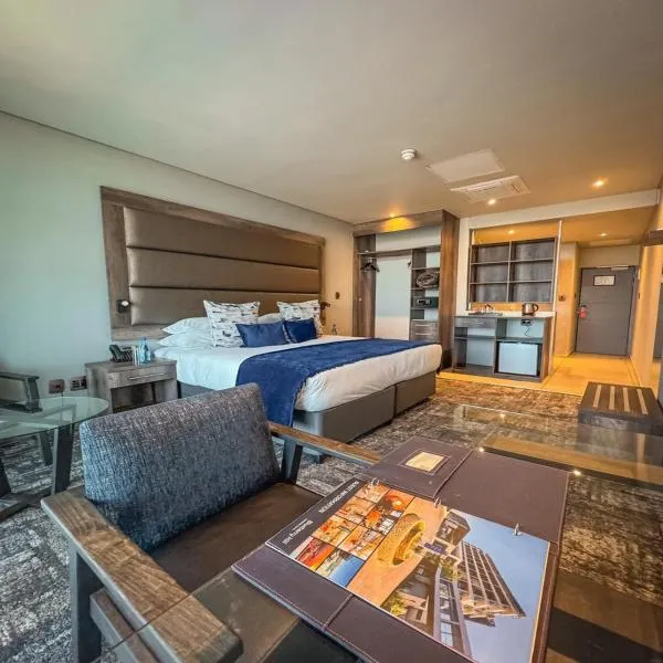 Hotel Fairmount Plaza Near IGI, hotel din New Delhi