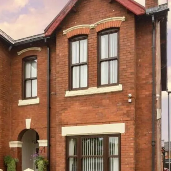 New Horizon Lodge, Hotel in Leigh