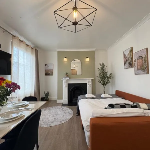 Lovely Flat by Emirates - 5 mins to Kings Cross St Pancras, hotel en Londres