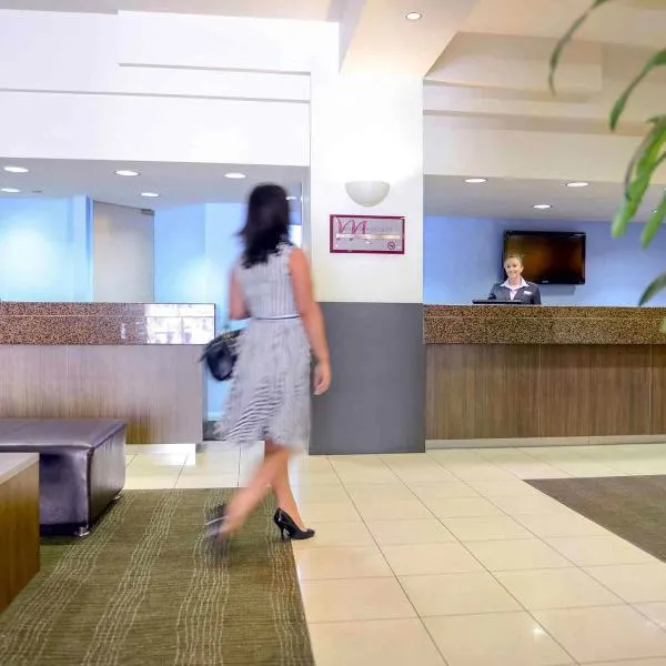 Grosvenor Hotel Adelaide by Accor، فندق في أديلايد