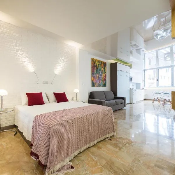 Suites Garden Loft Kandinsky, hotel in Las Palmas de Gran Canaria