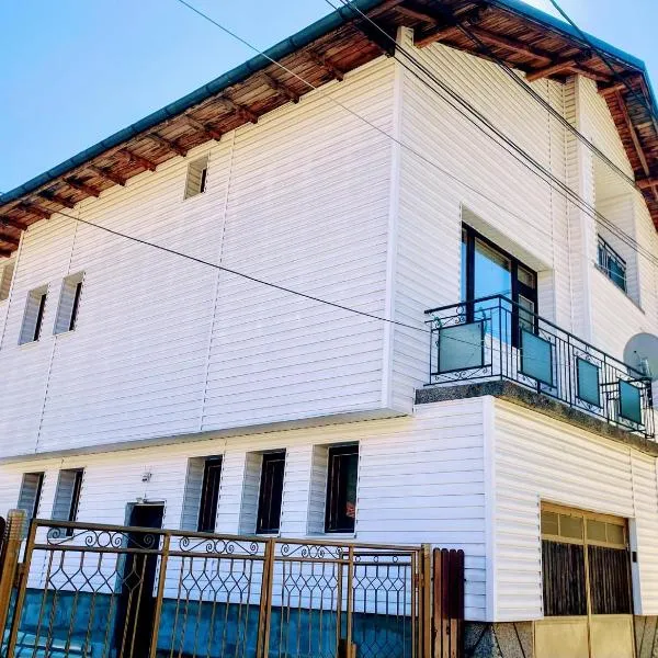 Niya Guest House, hotel in Beli Iskar