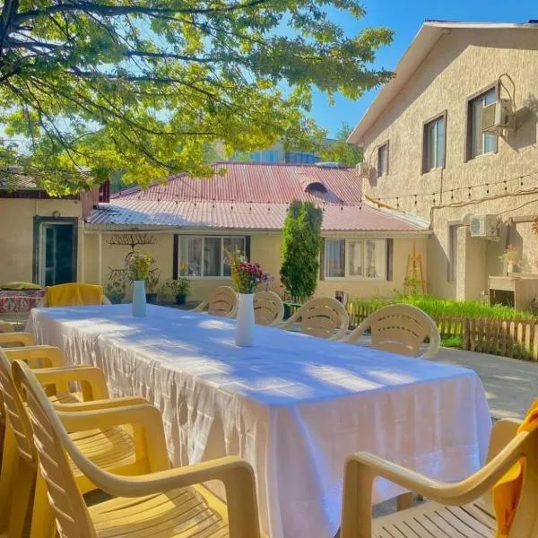 Ethno Adventure Camp Hostel, hotel in Almaty