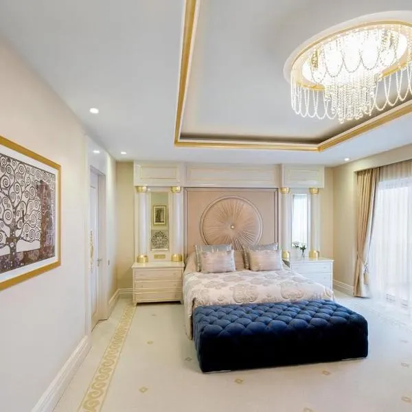 Hotel D Precesion Suites Near IGI Airport, hotel in New Delhi
