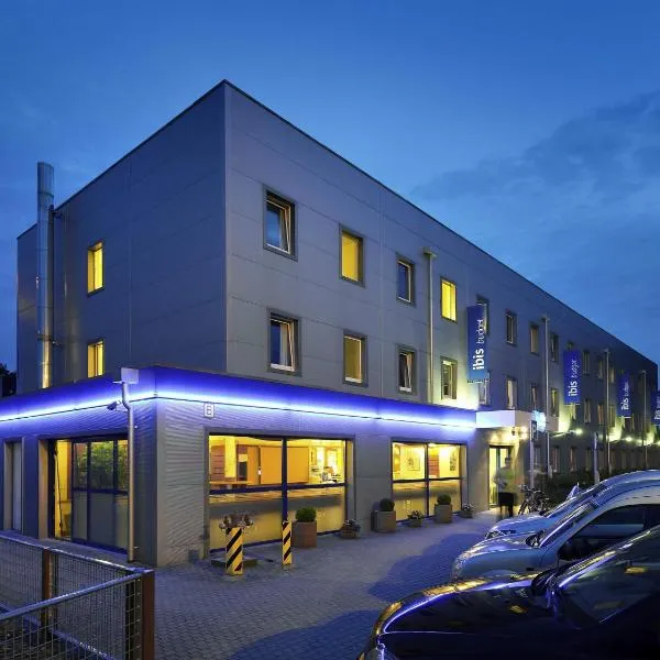ibis budget Aachen Raeren Grenze, khách sạn ở Raeren