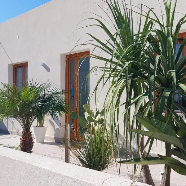 B&B La mia Isola，卡斯泰盧佐的飯店