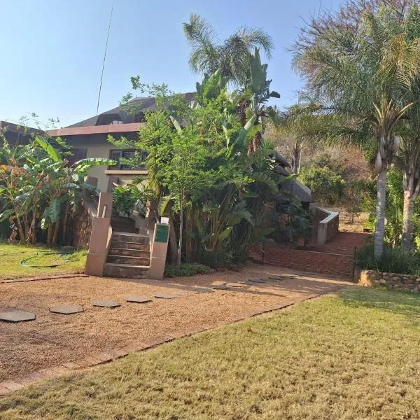 Mount Festiva Lodge, khách sạn ở Akasia