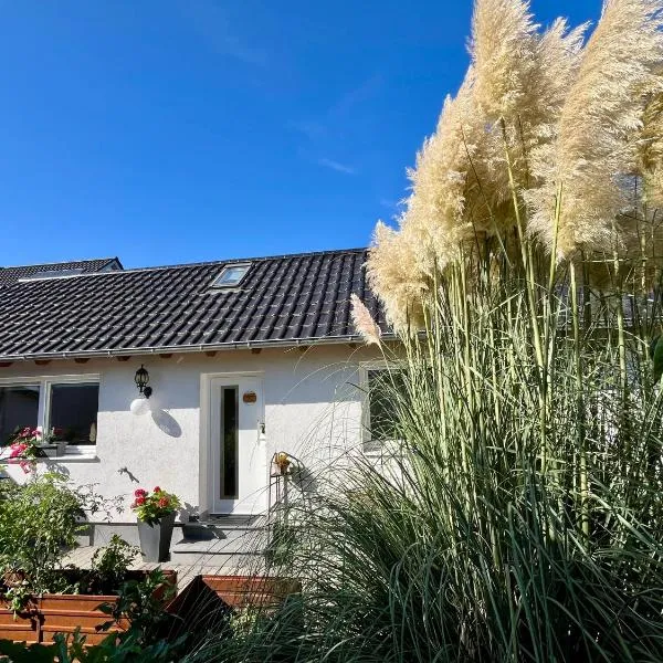 TinyHouse Pfalzperle - Auszeit nahe Deutsche Weinstraße & Therme, Hotel in Ellerstadt