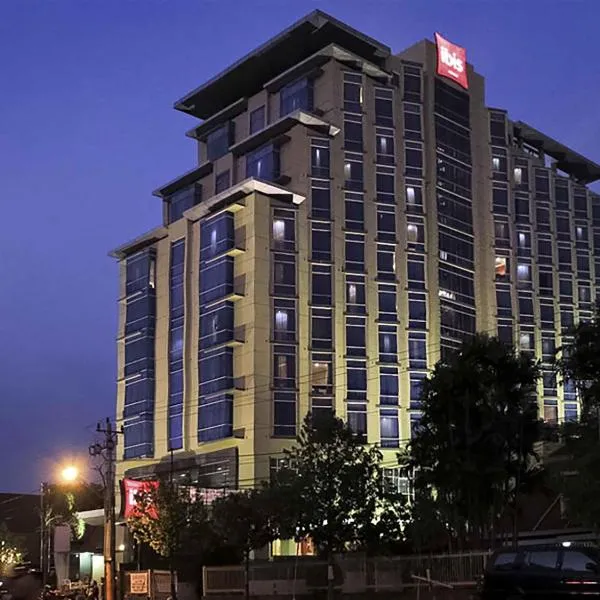 Hotel Ibis Semarang Simpang Lima, hotel in Semarang