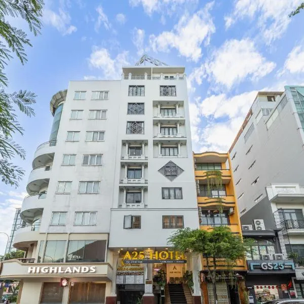 A25 Hotel - 274 Đề Thám، فندق في مدينة هوشي منه
