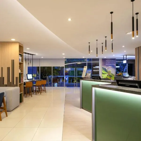 ibis Bangkok Sathorn, hotel in Bangkok