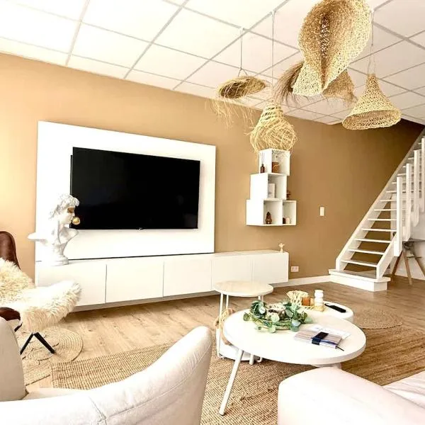 Bastogne में, होटल Spacious duplex in the center of Bastogne Onikos rooms