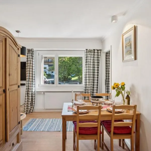 Central flat in Villars sur Ollon, Gamat, for 4 with two double beds, hotel a Villars-sur-Ollon