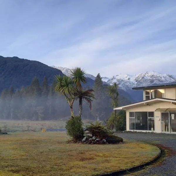 Glacier View Motel, ξενοδοχείο σε Tatare