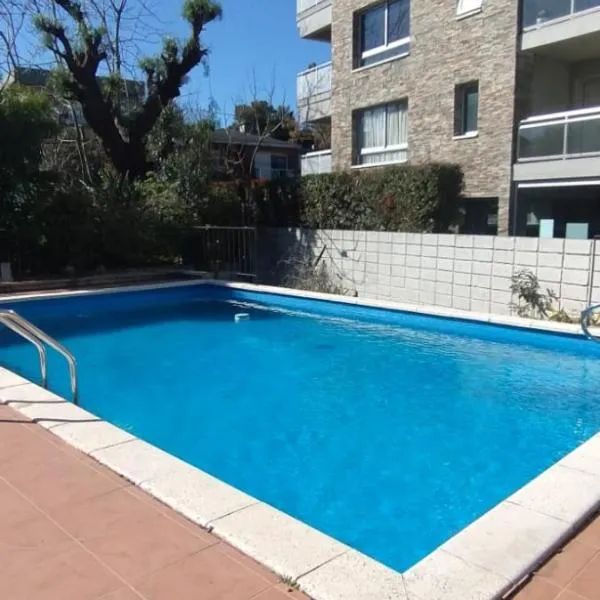 Apartamento con vista al Rio y frente a la playa, hotel in Colonia del Sacramento