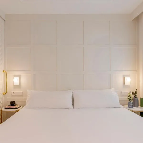 Room Mate Cosmo - City Centre, Valencia, hotel a València