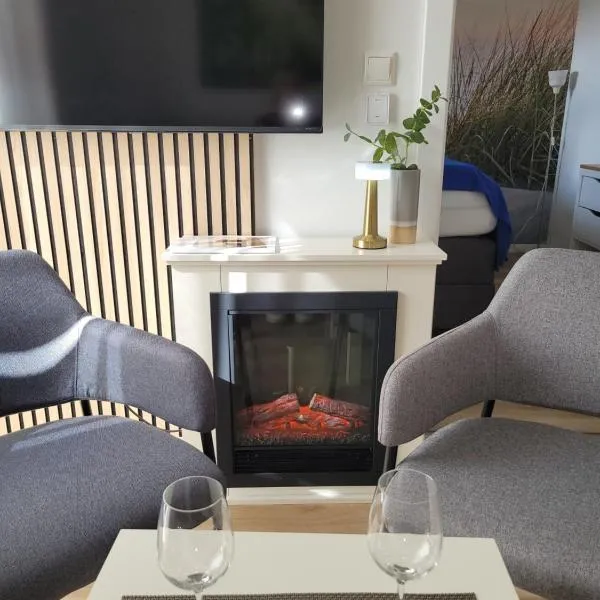 KomfortPlus modernes Premium Apartment - Top Lage - Balkon - Parkplatz, hotel in Bad Zwischenahn