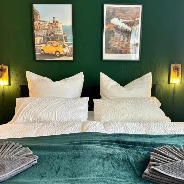 Viesnīca Boutique Apartment im historischen Bahnhof - Potsdam & Berlin Potsdamā