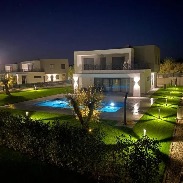 Villa BB Rapsody 10 with heated salt water pool, hotel in Butkovići