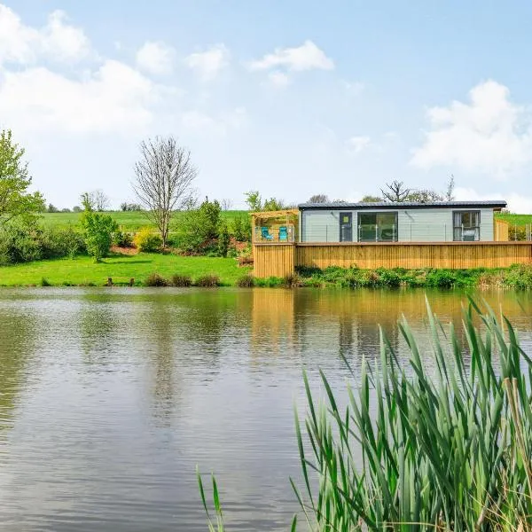 Ponsford Ponds - Goosedown Lodge, hotel in Cullompton