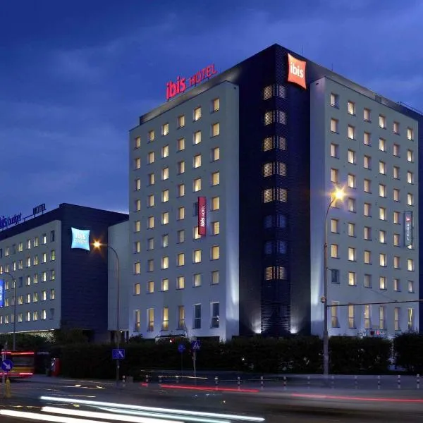 ibis Warszawa West Station, hotel in Warsaw
