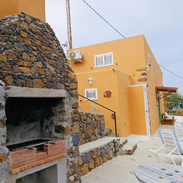 Casa El Pajar, hotel in Breña Alta