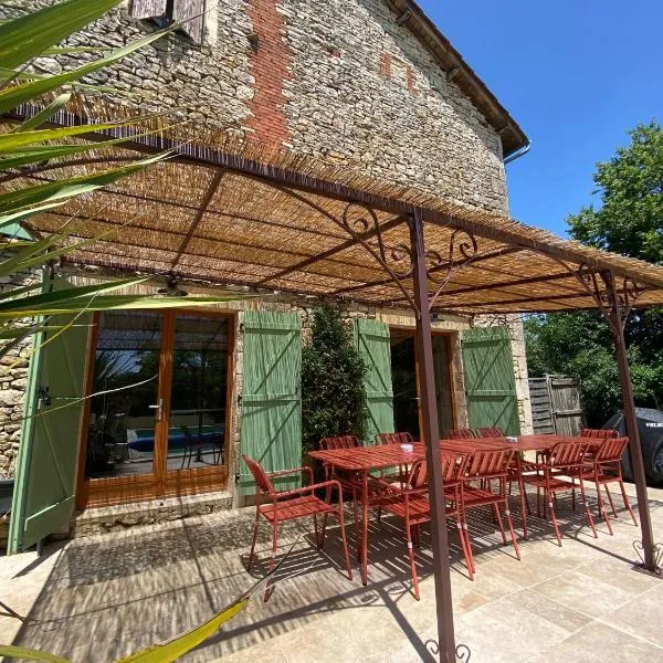Beautiful Perigord house, hôtel à Gabillou