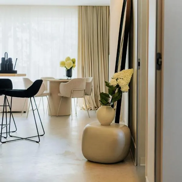 By the lake apartment, hotel em Ostróda