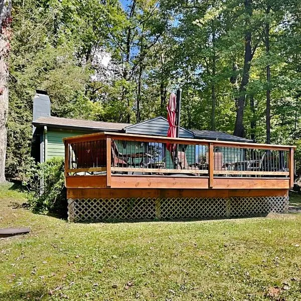 Mountain Escape, hôtel à McHenry
